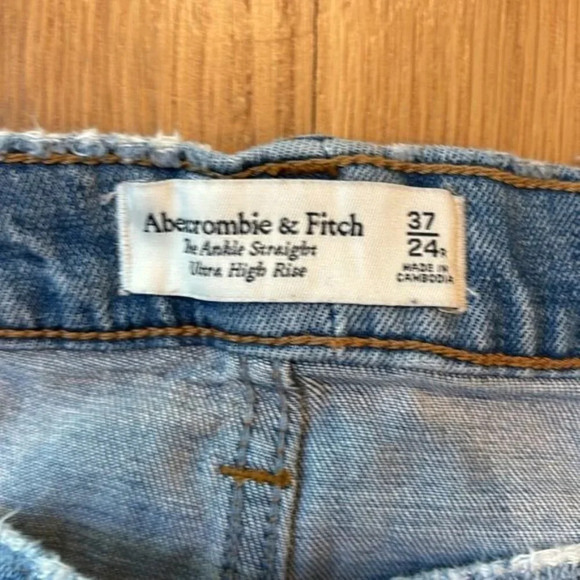 Abercrombie & Fitch Blue Ankle Jeans - Picture 7 of 8